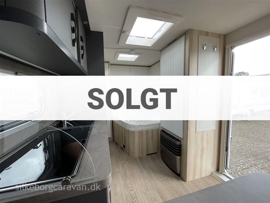 Hobby De Luxe 460 UFe